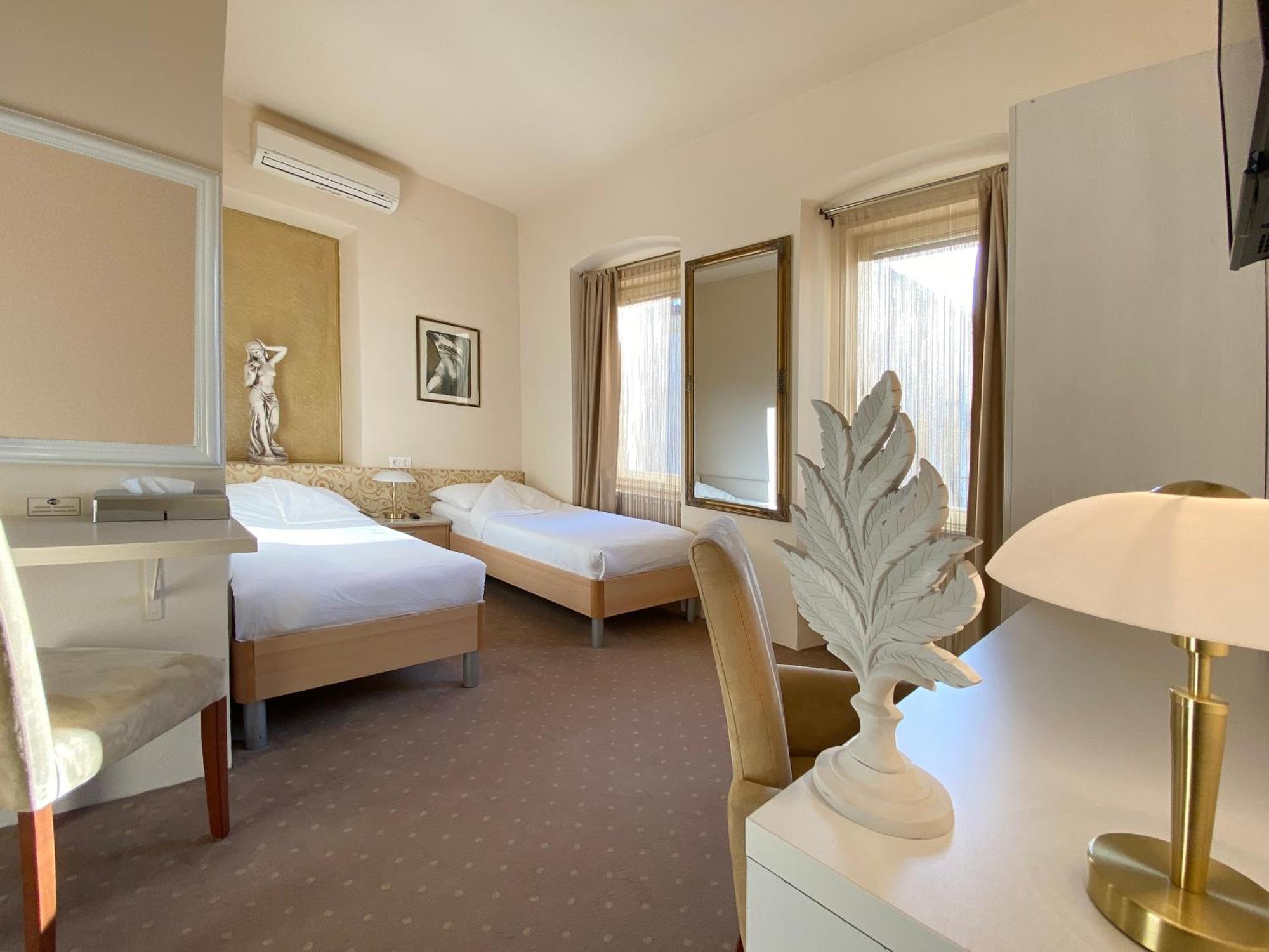 Shangri La Mansion Mostar Luaran gambar